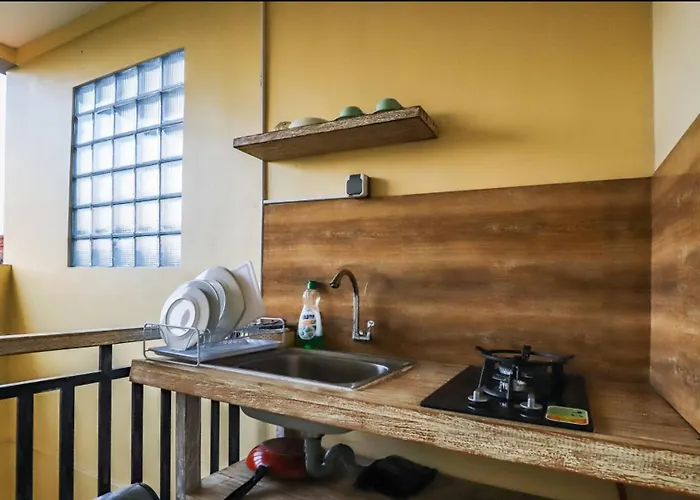 Utu Apartments/ 3rd Floor: Modern In Center Pensión Ubud